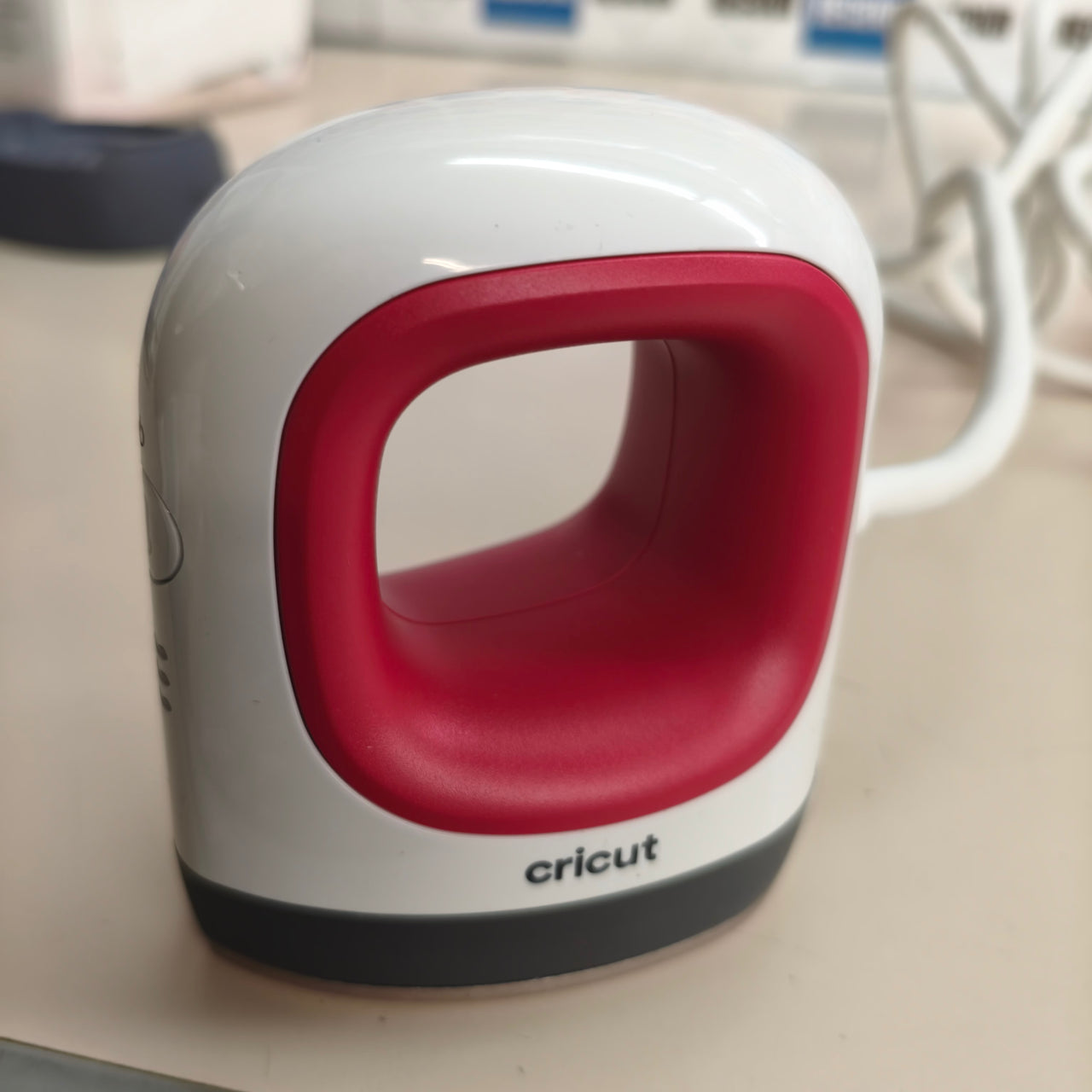 Cricut EasyPress Mini: prensa térmica compacta para vinilo y sublimación