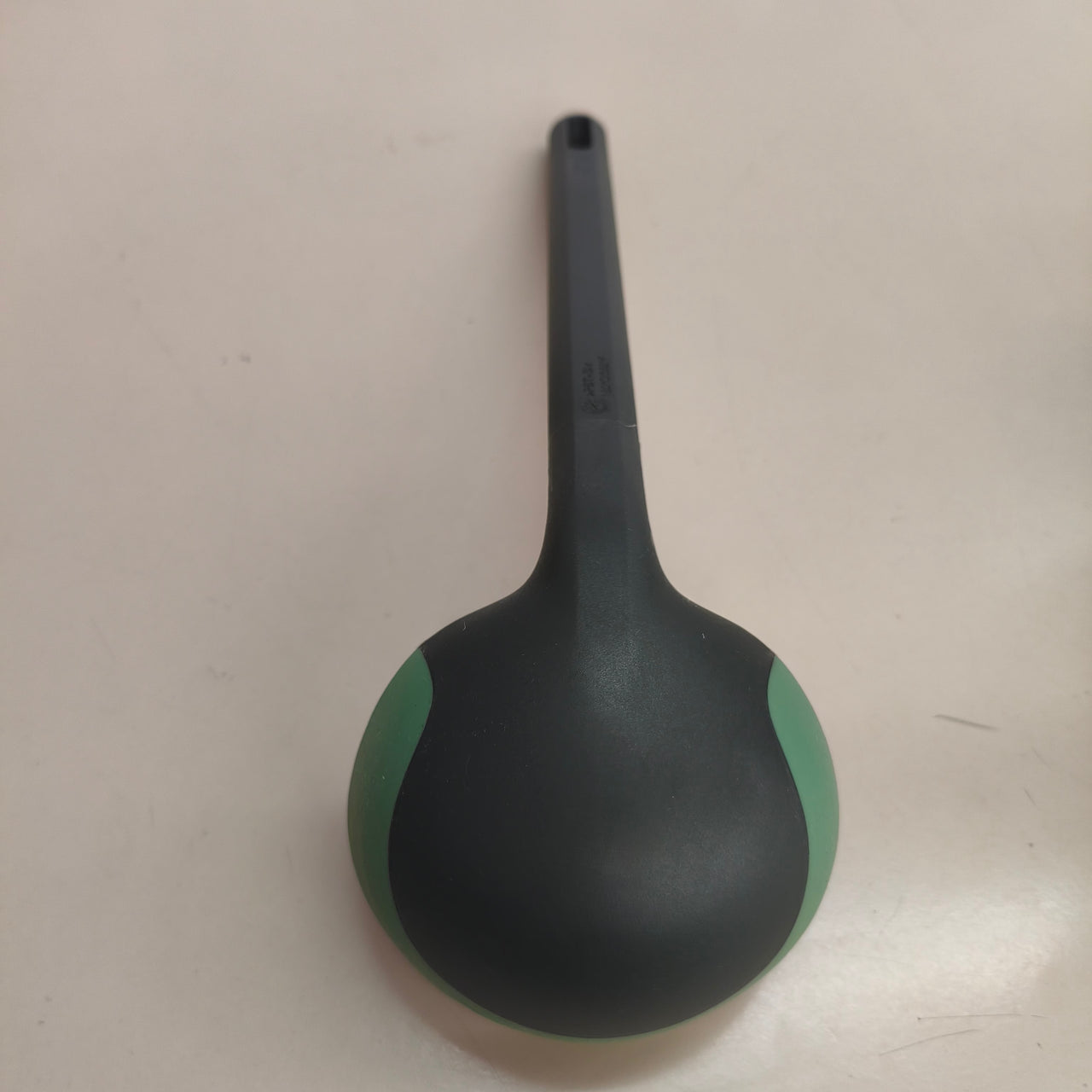 Lékué: set de 5 utensilios de cocina con base de soporte