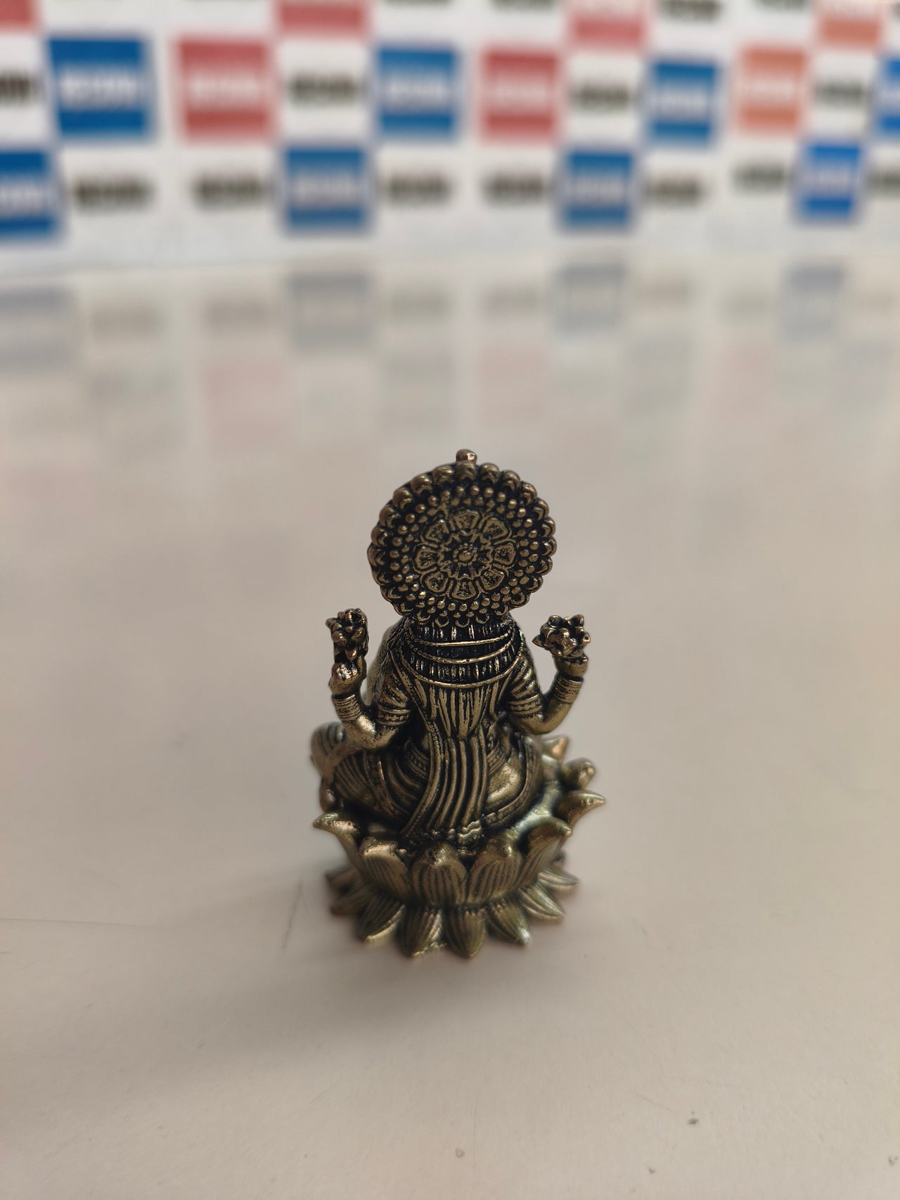 UGRA: estatuas de latón de dioses hindúes (Lakshmi, Ganesha, Saraswati), 5 cm