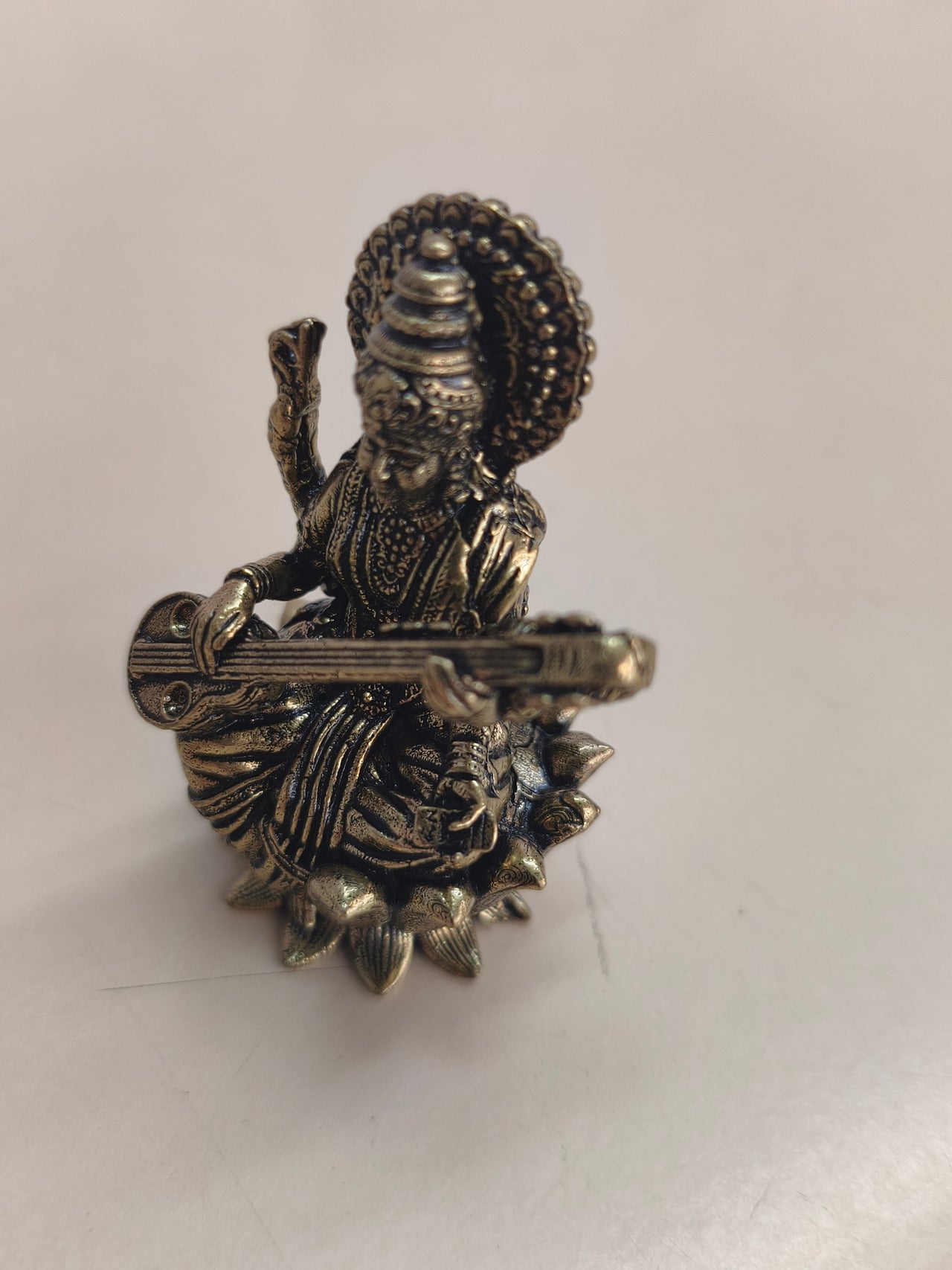 UGRA: estatuas de latón de dioses hindúes (Lakshmi, Ganesha, Saraswati), 5 cm