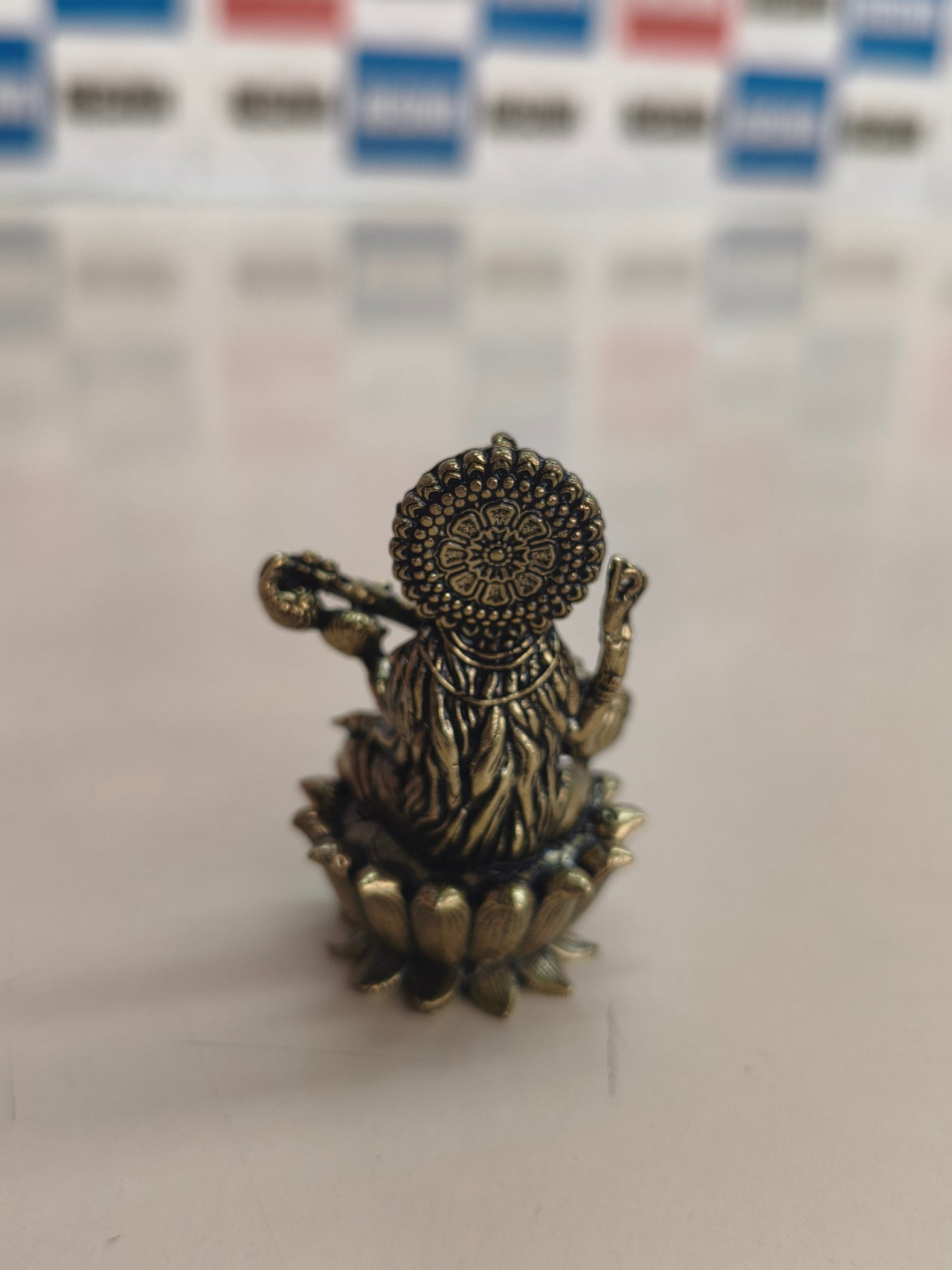 UGRA: estatuas de latón de dioses hindúes (Lakshmi, Ganesha, Saraswati), 5 cm