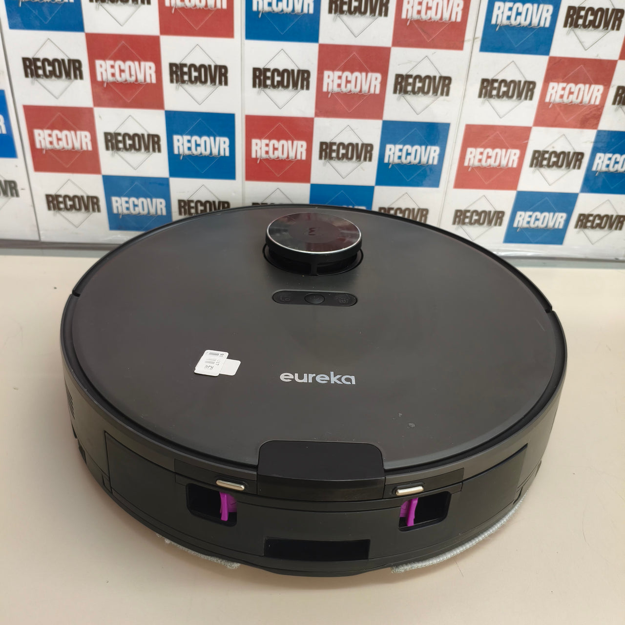 EUREKA NERE10s: robot aspirador y fregasuelos con vaciado automático y LiDAR