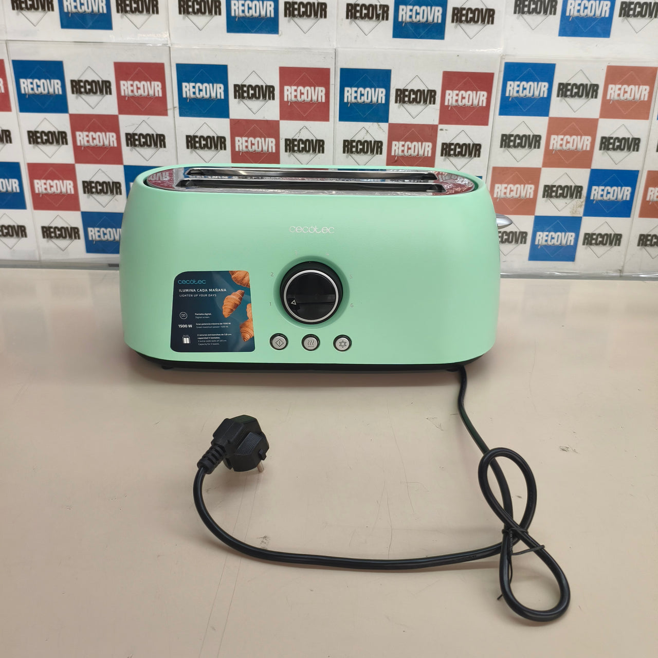 Cecotec ClassicToast 15000: tostadora de 1500 W para 4 tostadas