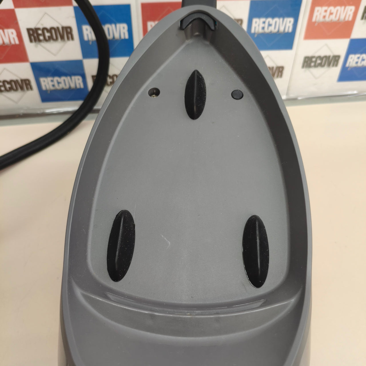Cecotec IronHero H-2800: centro de planchado de 2800 W con vapor continuo