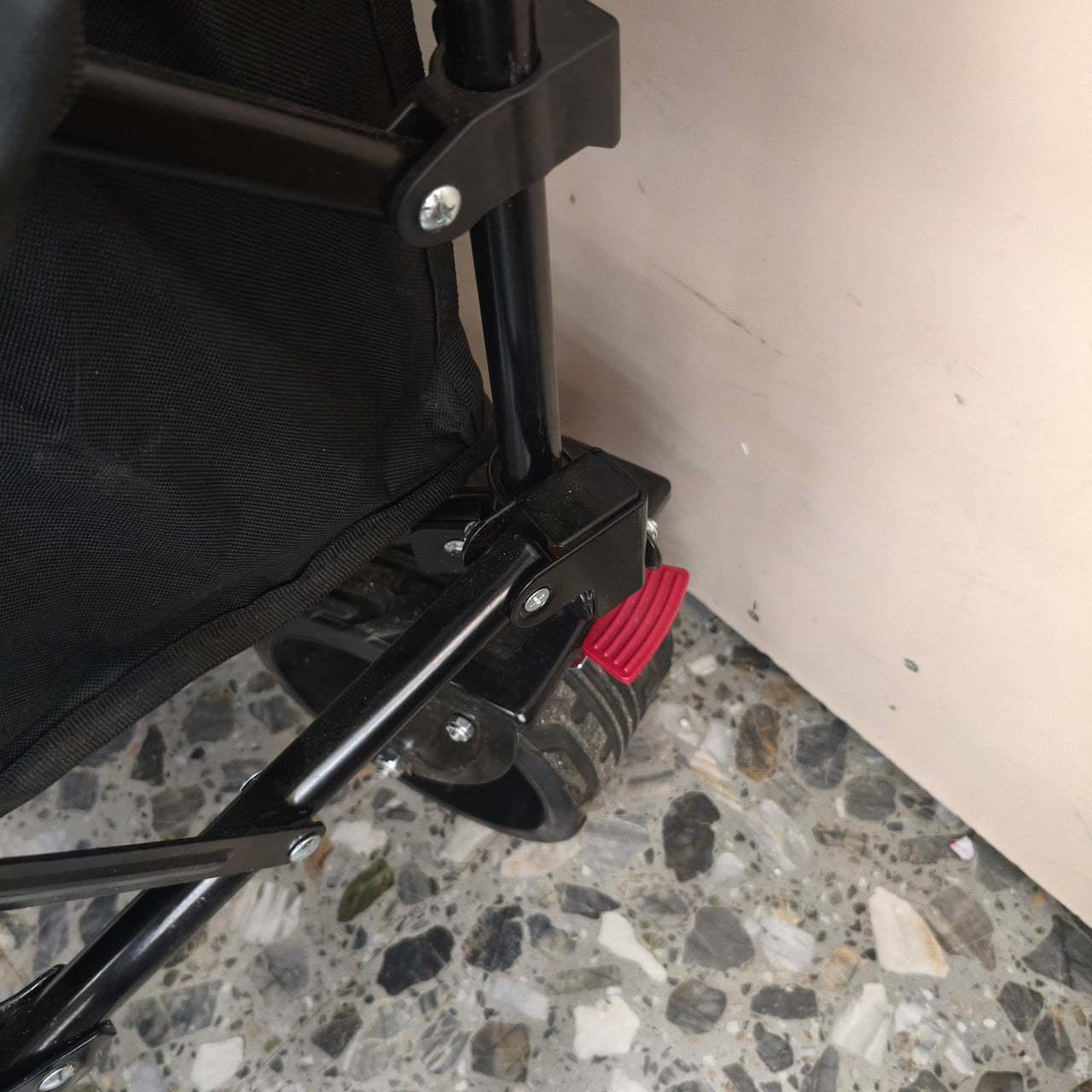 Morpilot: carro plegable de 220 L con ruedas todoterreno y montaje rápido en 4 direcciones