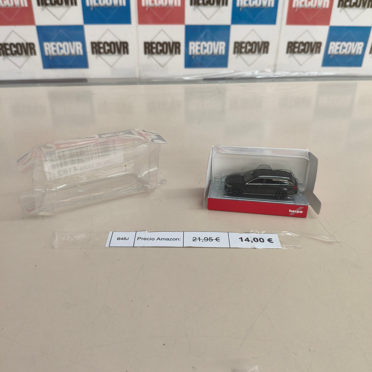 Herpa: coche en miniatura VW Passat Variant a escala 1:87, pieza de colección