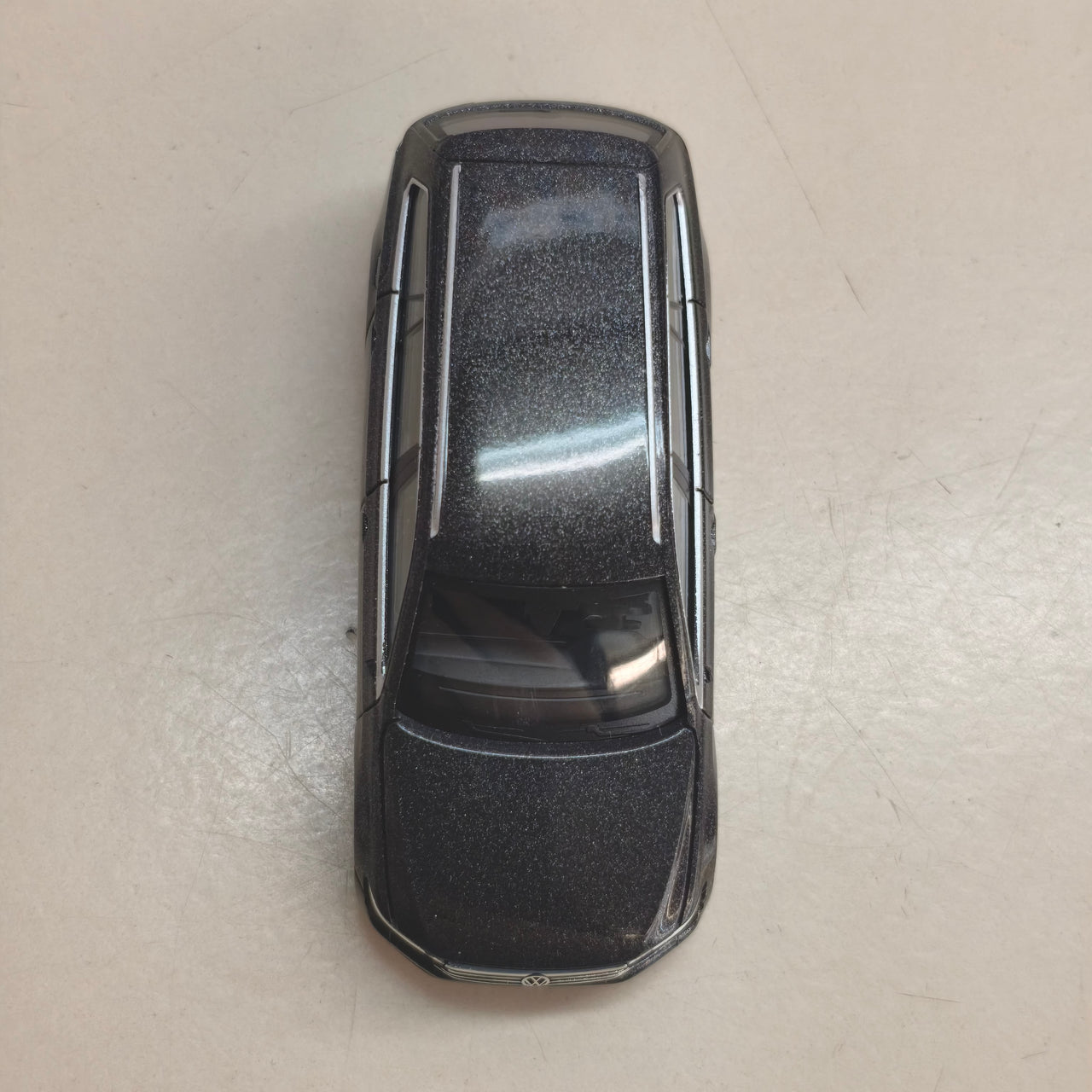 Herpa: coche en miniatura VW Passat Variant a escala 1:87, pieza de colección