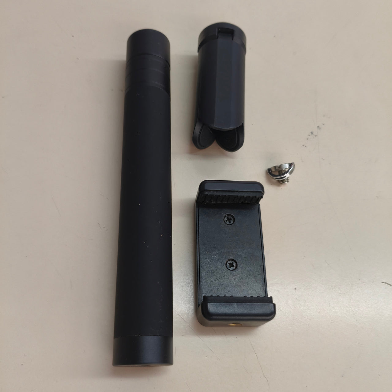 Gimbal estabilizador de 3 ejes para móvil; grabación y streaming con trípode
