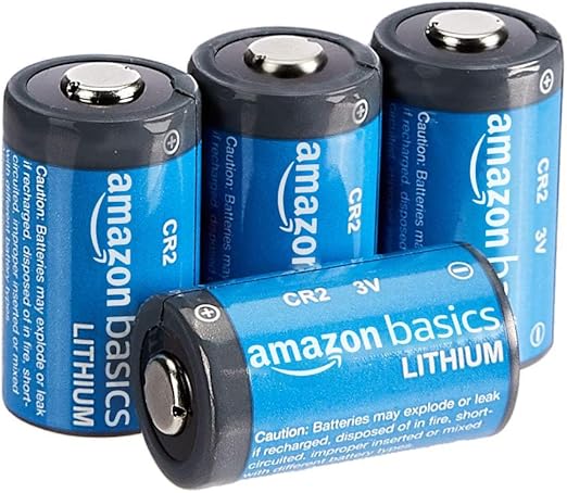 Amazon Basics - Paquete de 4 pilas de litio CR2 de larga duración, 800 mAh, 3 voltios