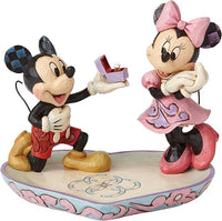 Figura de Mickey y Minnie con anillo de compromiso, Diseñada por Jim Shore, Disney Traditions, para coleccionar, Enesco