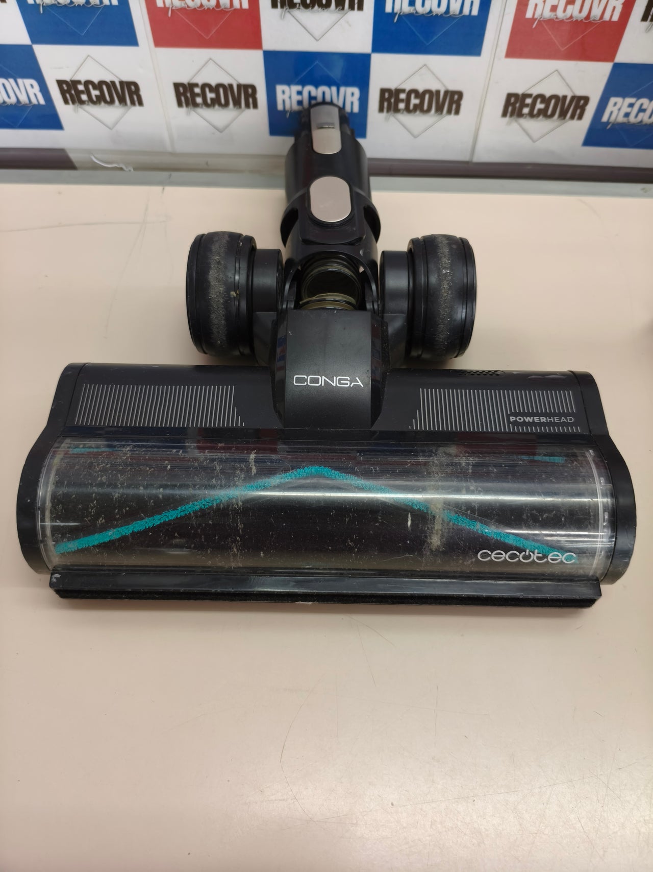 Aspiradora escoba Cecotec Conga Rockstar 220AW