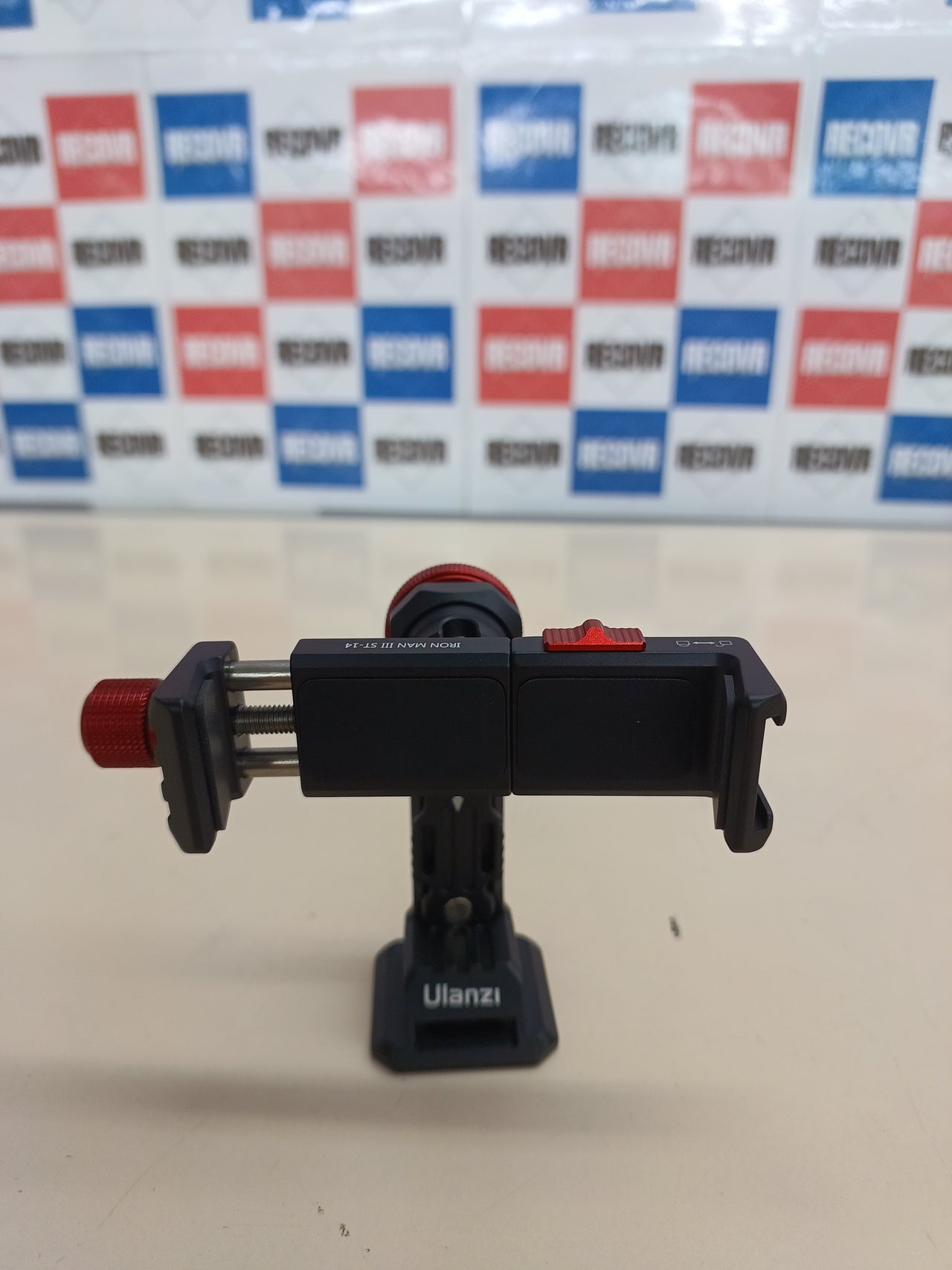 ULANZI ST-14 - Soporte de trípode para teléfono Celular, Adaptador de Aluminio con Zapata fría, Abrazadera de Soporte de teléfono Celular de 360° para iPhone 13 12 11 MAX Pro iPhone X XR XS 6 7 Plus