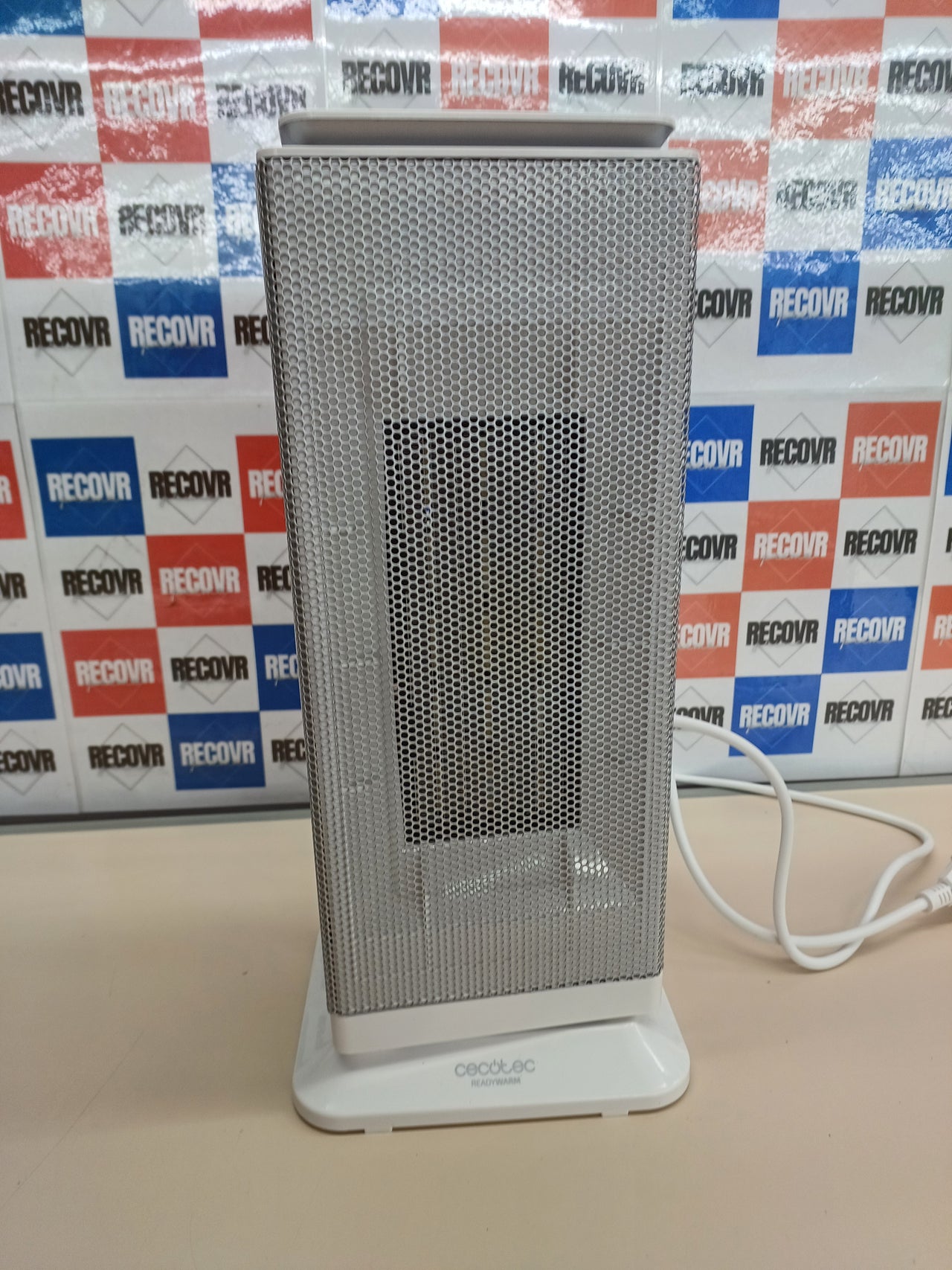 Calefactor cerámico 2000 W smart con oscilación y temporizador – Cecotec
