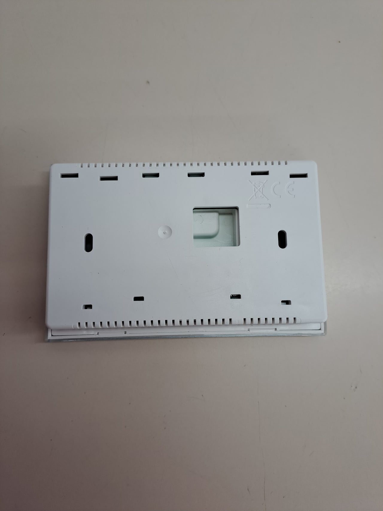 Termostato calefacción WiFi a pilas VEMER VE788600