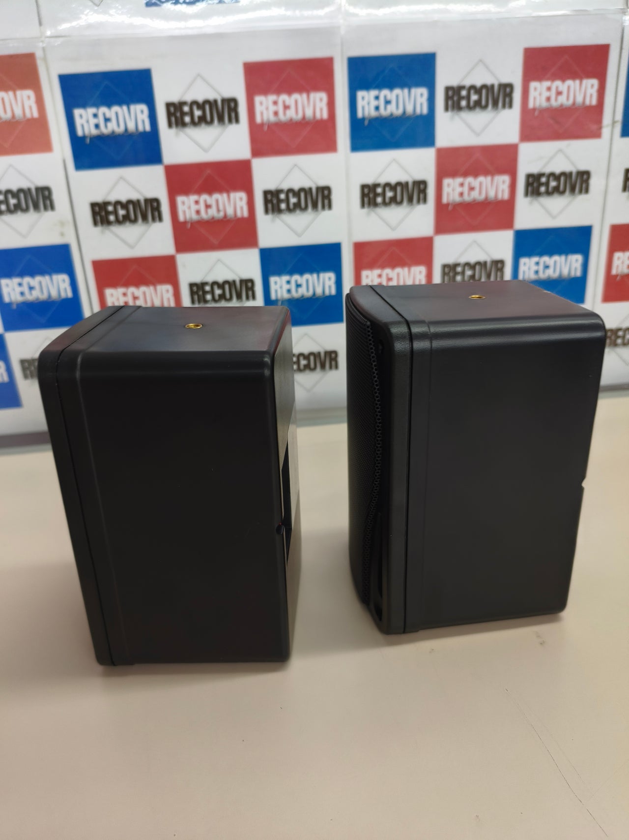 Altavoces Pyle de 3,5" para interior y exterior