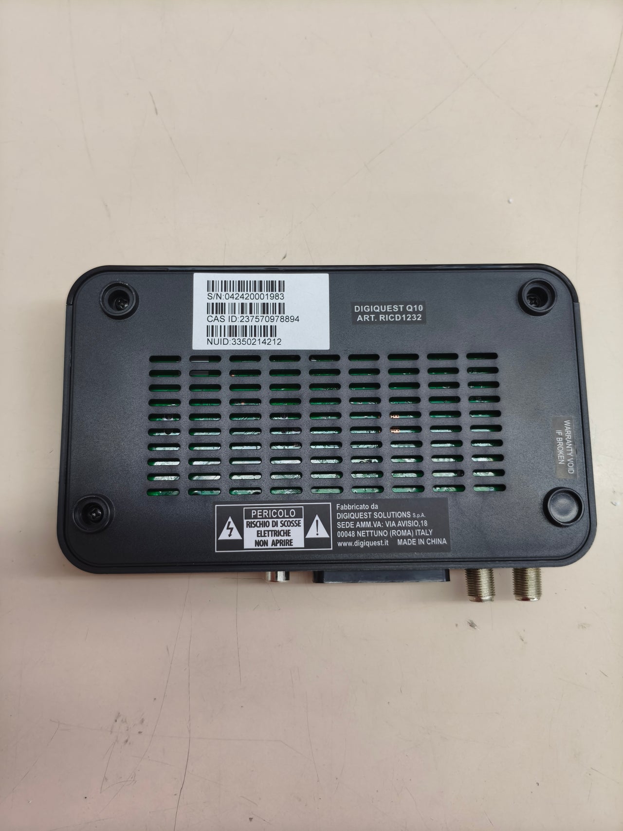 Decodificador DIGIQUEST Tivùsat Q10 HD con Zona DAZN.