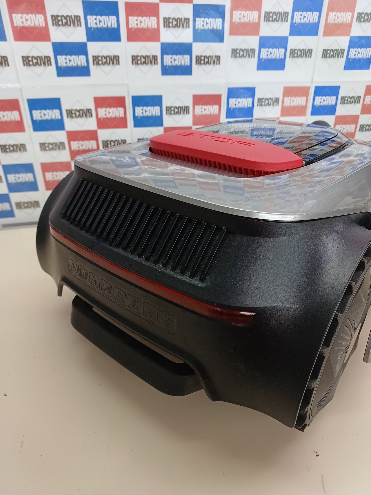 Robot cortacésped con IA y mapeo automático – Dreame