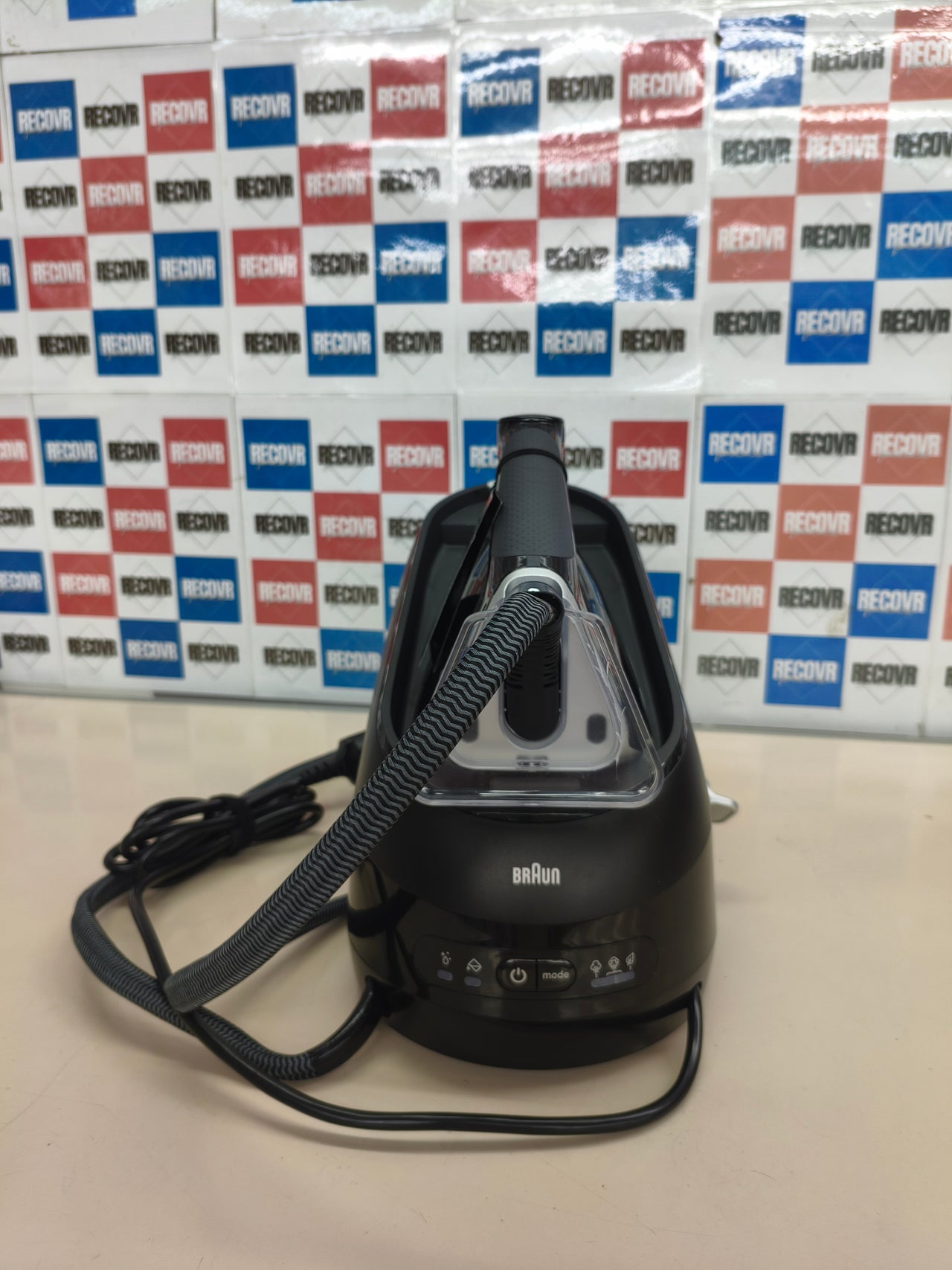 Centro de planchado Braun CareStyle 5 IS5249BK 2400W con depósito de 2L