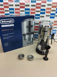 Cafetera espresso De’Longhi Dedica acero inoxidable negra