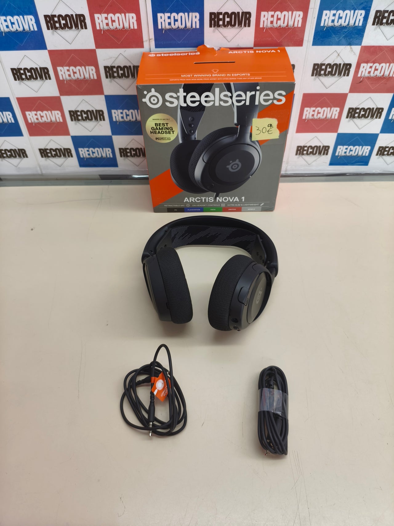 Auriculares Gaming SteelSeries Arctis Nova 1