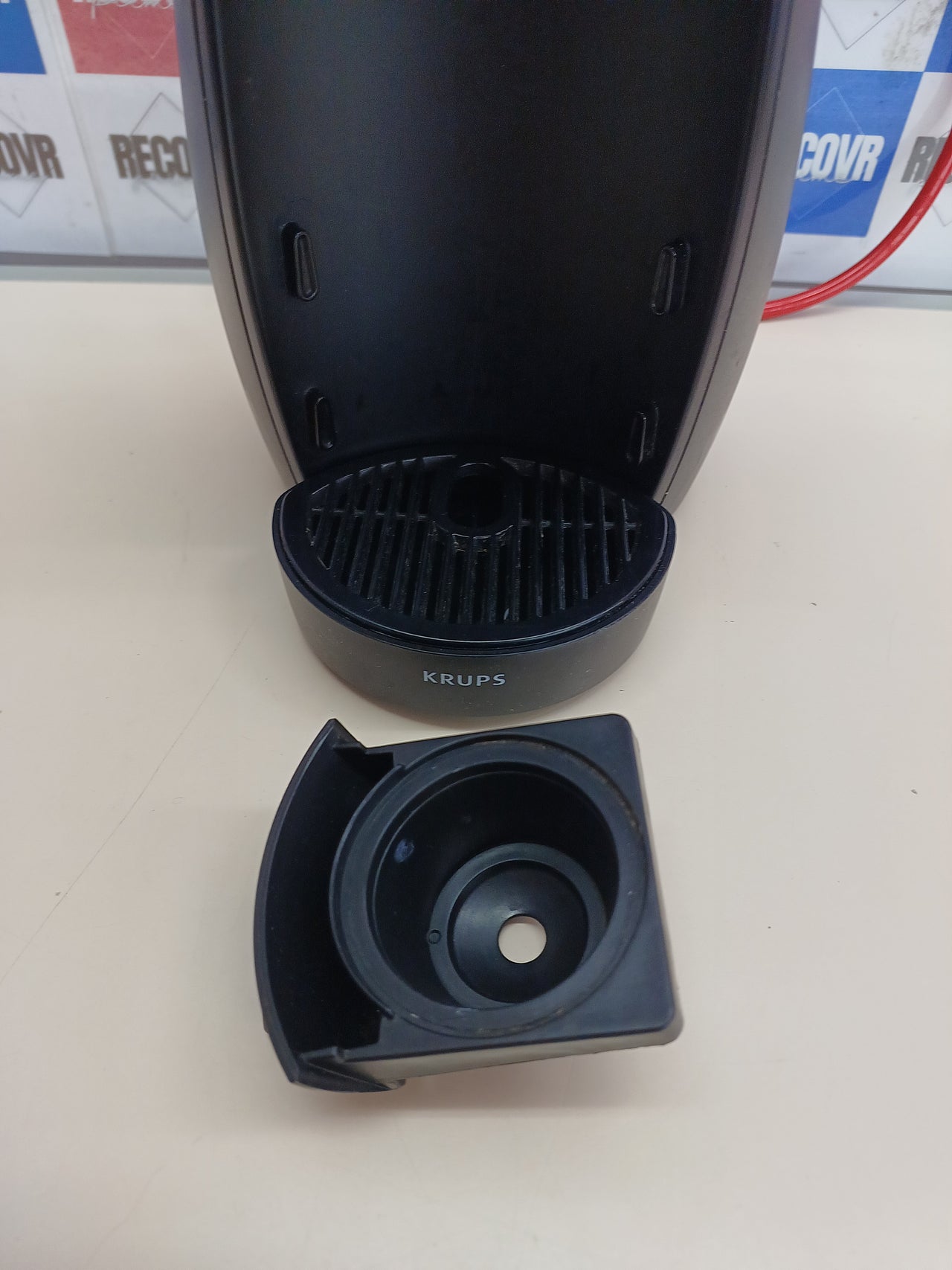 Cafetera de Cápsulas DOLCE GUSTO Krups Piccolo