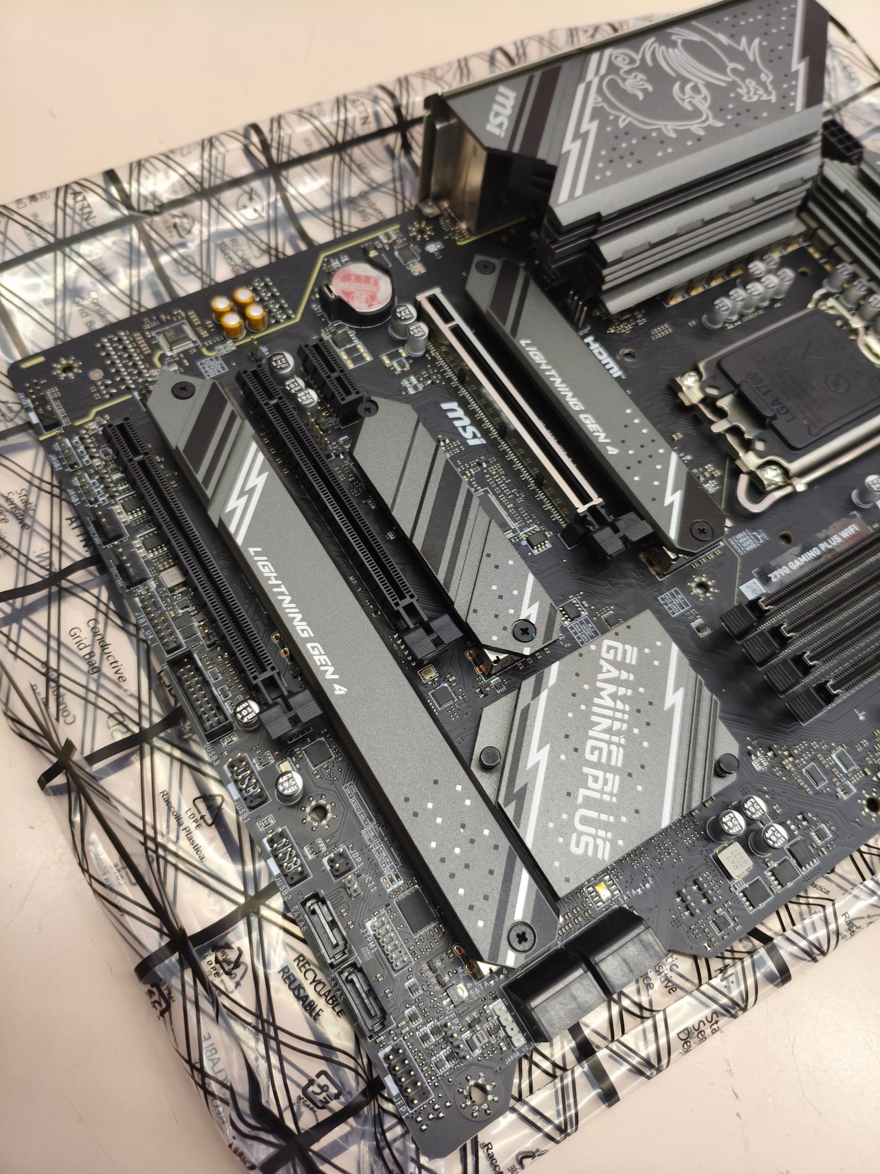 Placa base MSI Z790 Gaming Plus WiFi ATX
