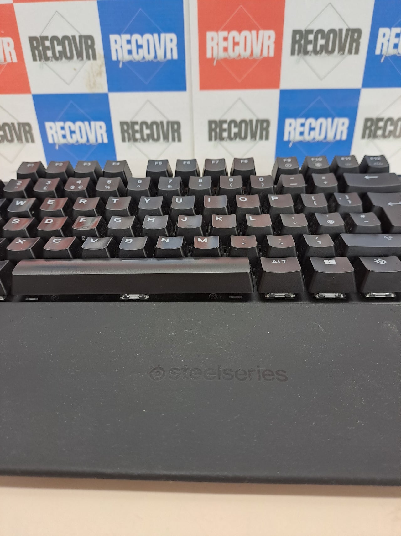 Teclado mecánico gaming SteelSeries Apex Pro TKL Gen 3
