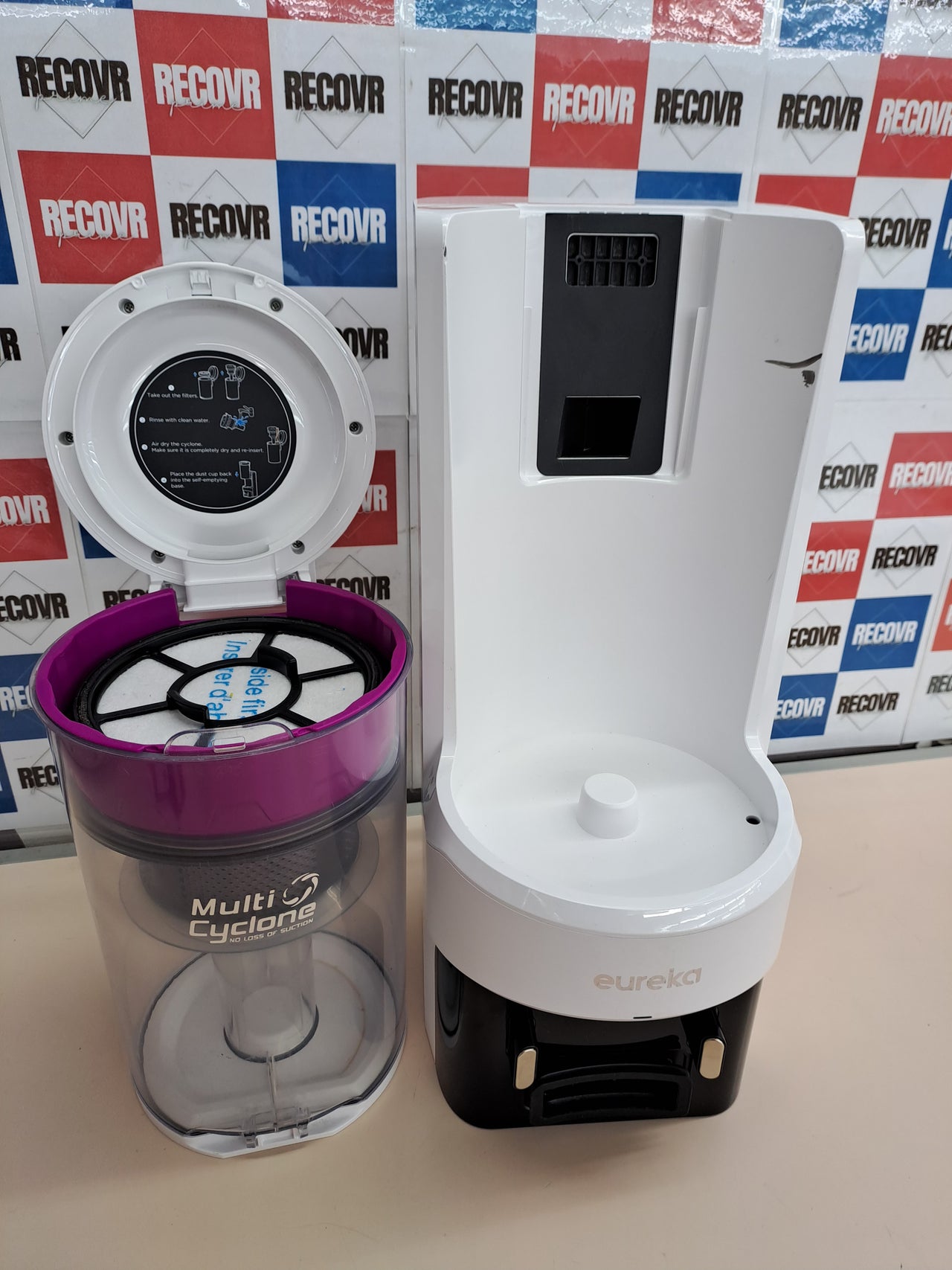 Robot aspirador con base autovaciado 4000 Pa – Eureka