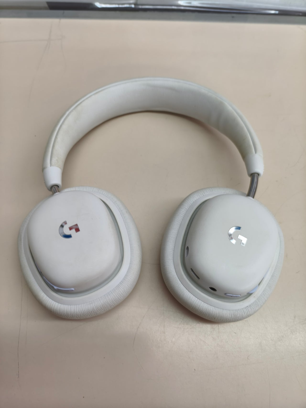 Auriculares Logitech Blancos B735