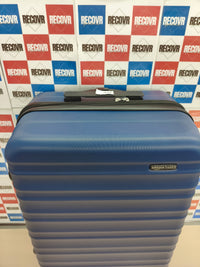 Maleta de viaje rígida de 68 cm.