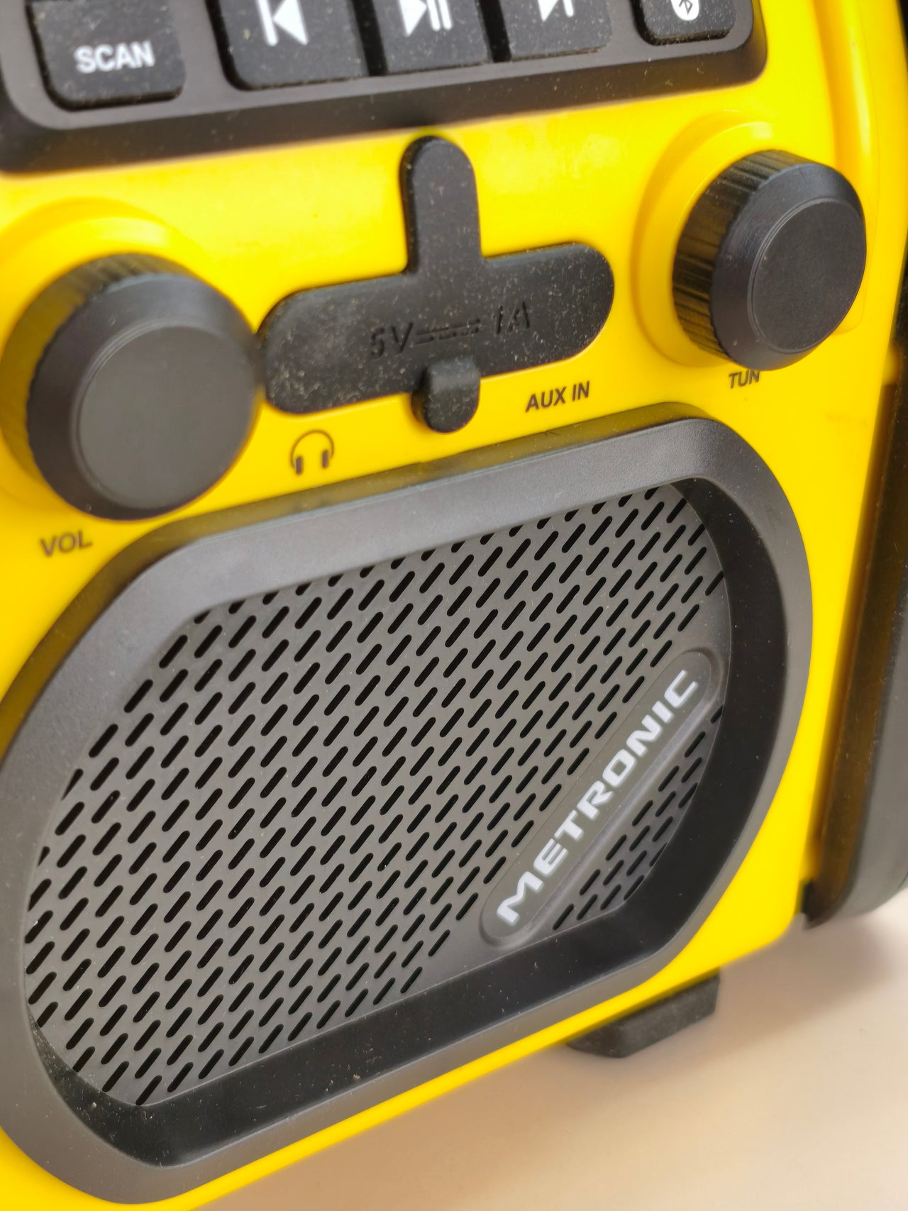 Metronic 477217, radio de obra FM/Bluetooth, 30 W, IP54