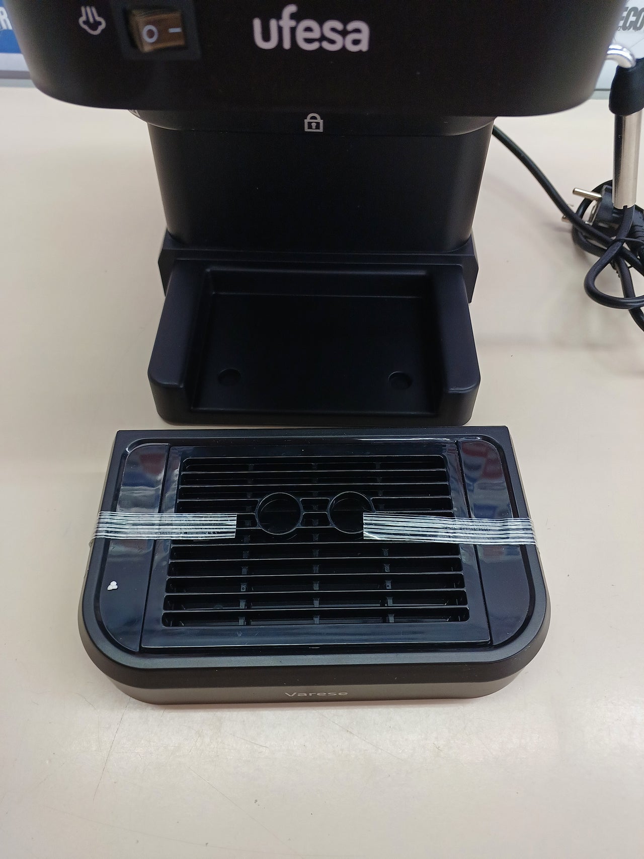 Cafetera Espresso Ufesa Varese 20 Bares 1,5L