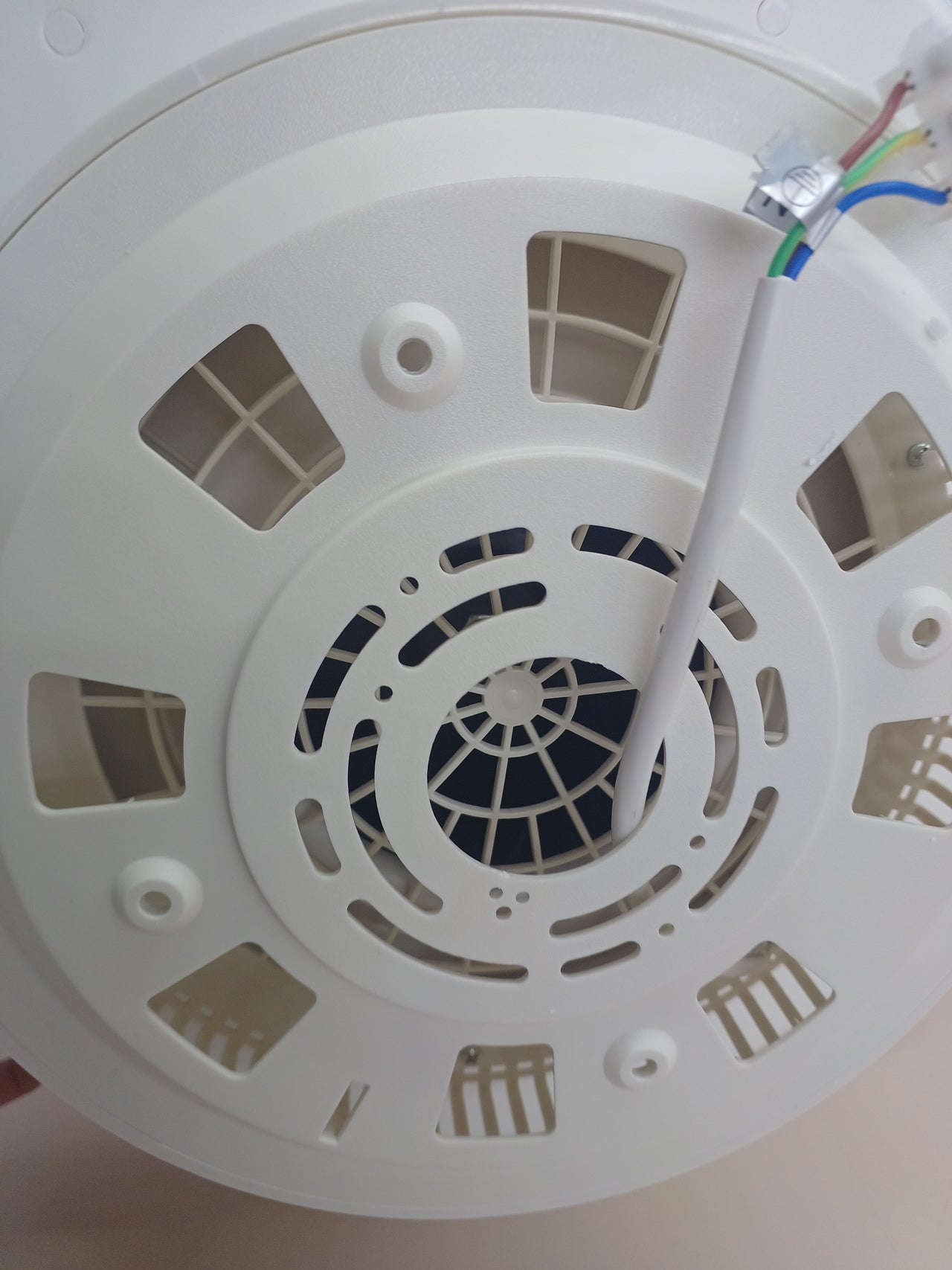 Ventilador de techo sin aspas Mistral con luz LED
