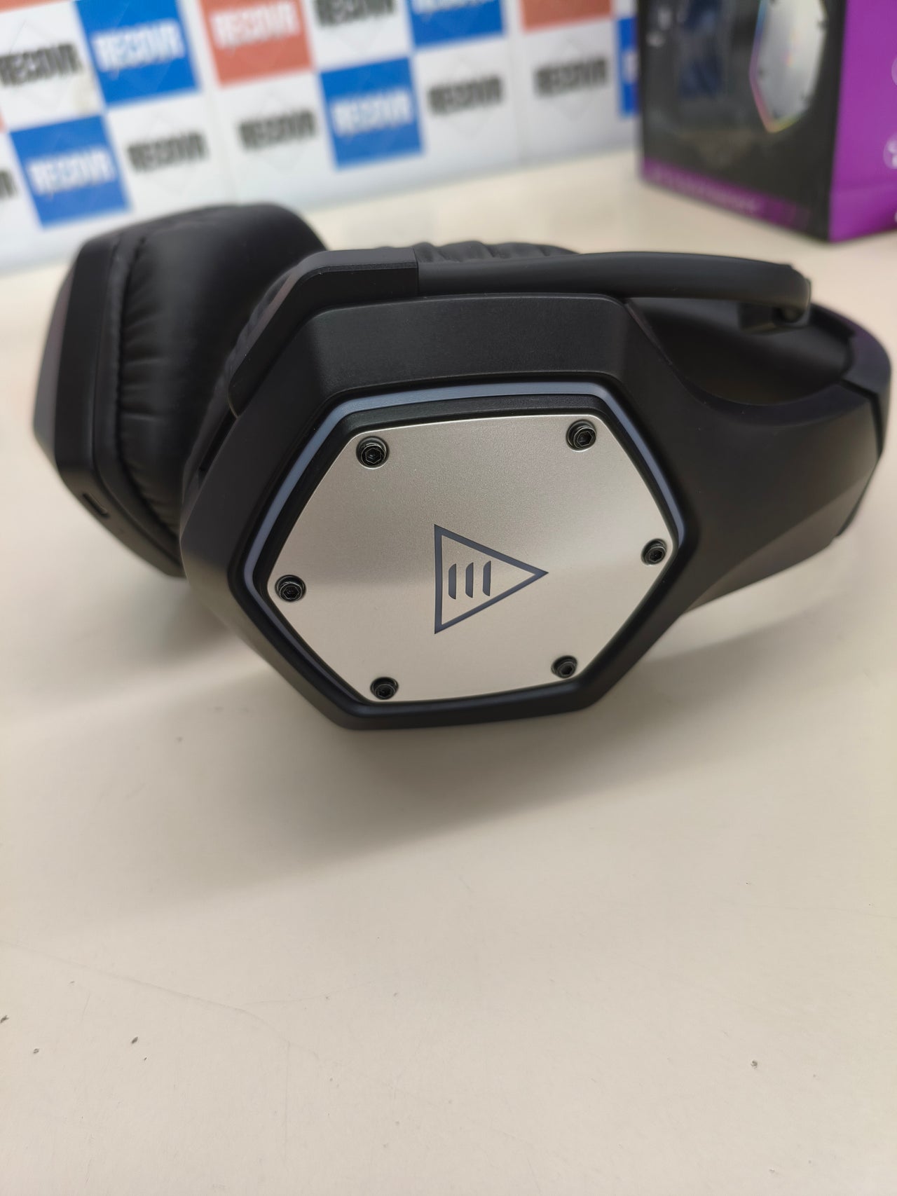 Auriculares gaming inalámbricos con micrófono ENC y 120h de batería