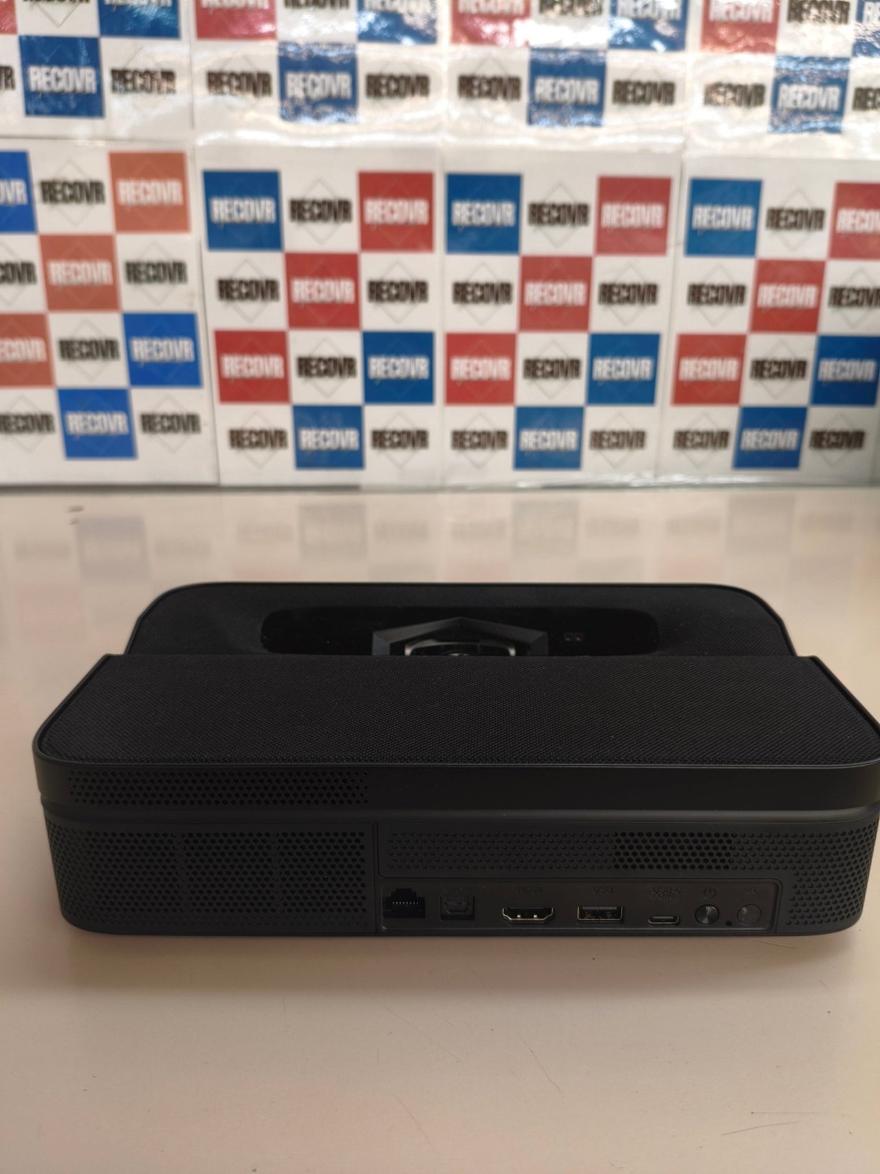 Thomson Sirius PG55B, proyector láser Full HD, Google TV, batería