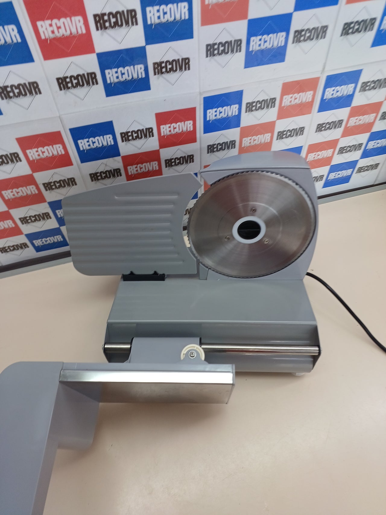 Cortafiambres eléctrico 180 W – Severin