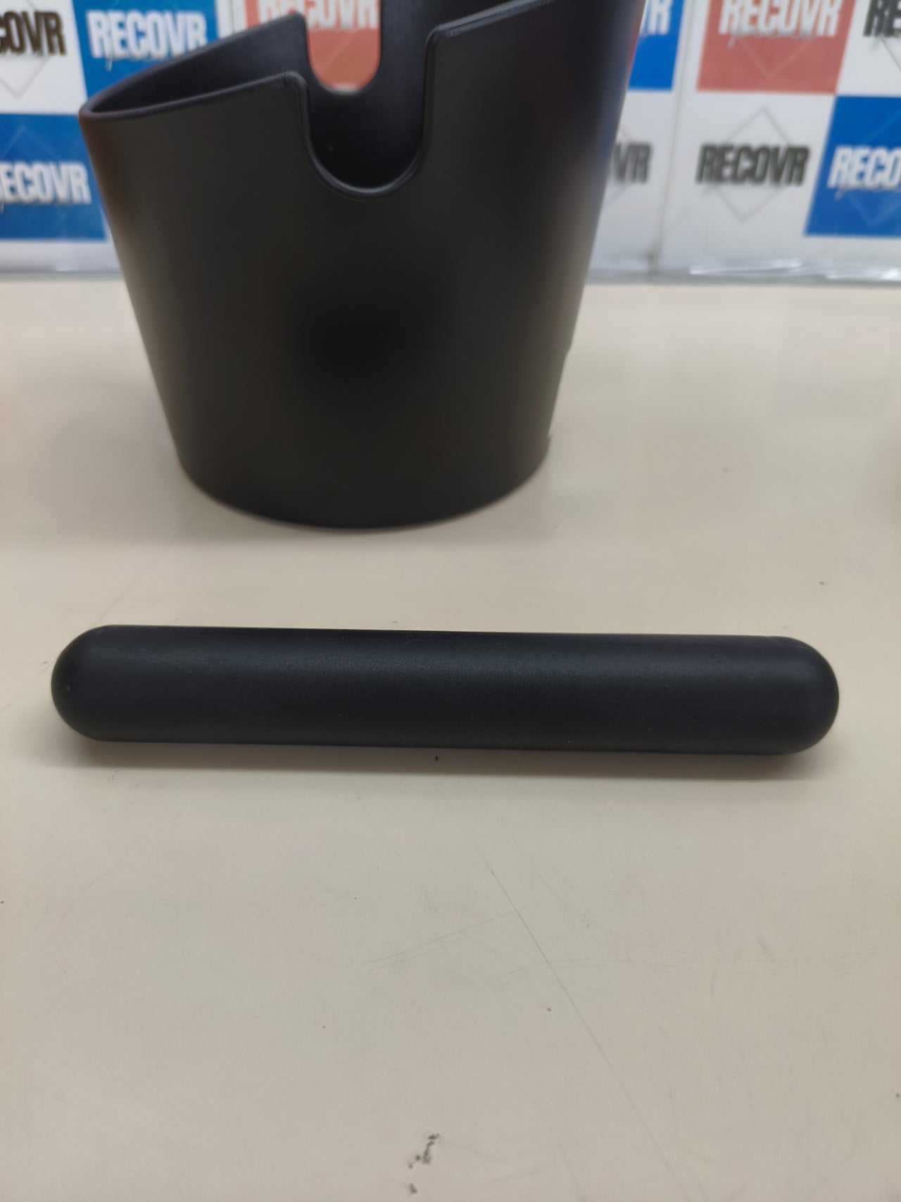 Cajón para posos de café con barra metálica extraíble