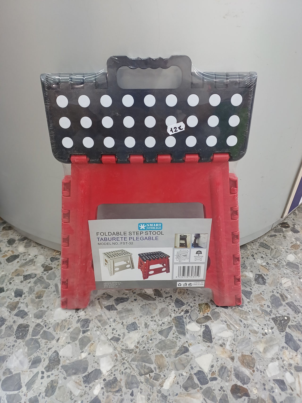 Banco rojo plegable, de plástico, 30x37x32 FST-32