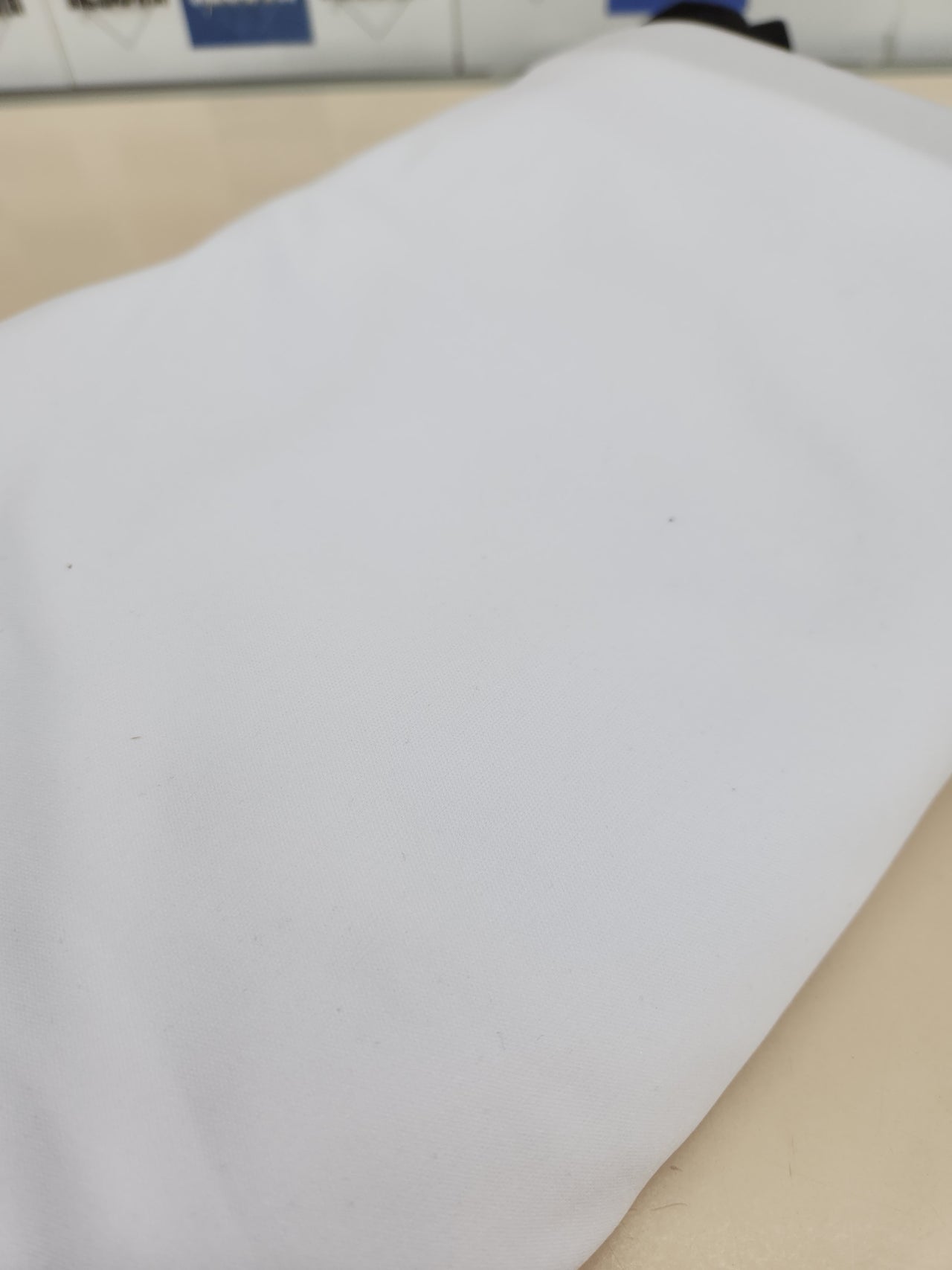 Pantalla Proyector 336x190 cm 150 Pulgadas, 16:9 4K Full HD,  Pantalla de Proyección de Doble Cara para Patio, para Cine casa Camping Eventos Recreativos  LEORFI Portátil Pantalla Proyector Soporte