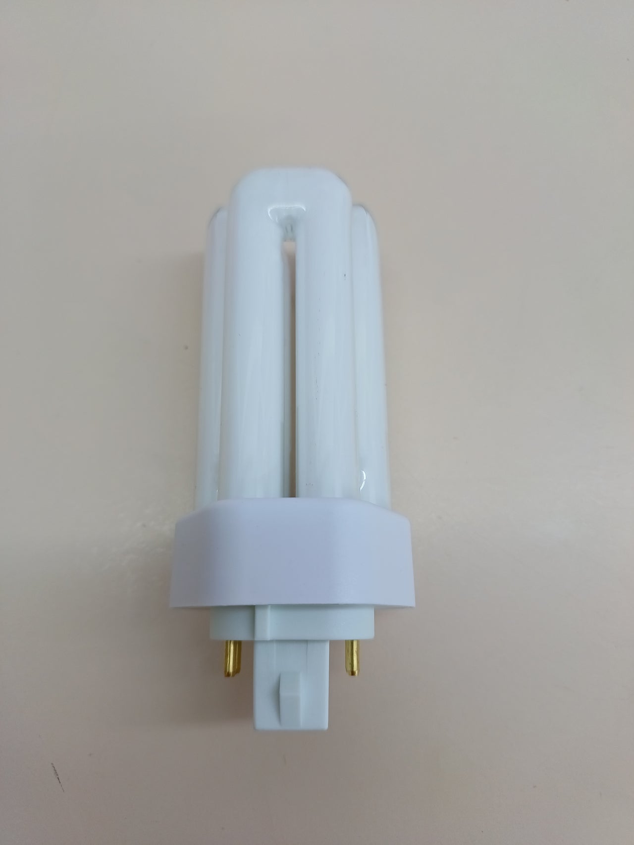 Lámpara fluorescente 18 W compacta Dulux T / e Plus, , GX24q-2 V=1 LAMP.DULUX T/E 18W/31-830 GX24Q2 DTE18830 Osram
