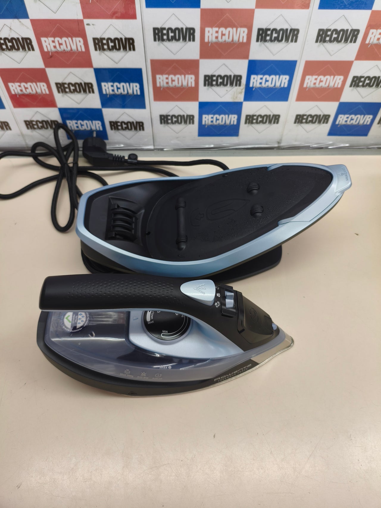 Plancha de vapor sin cable de 2600 W