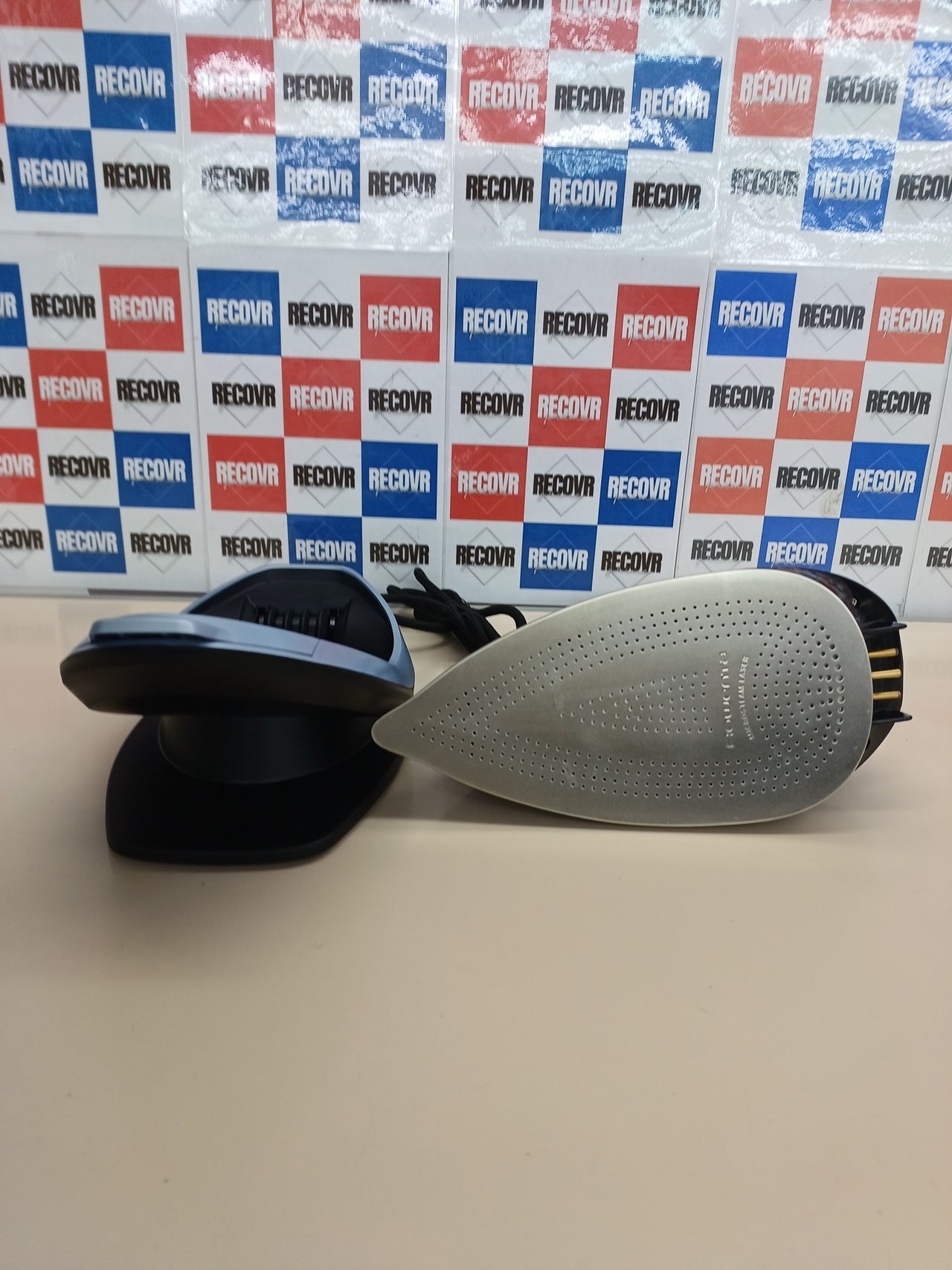 Plancha sin cable 2600W con vapor 40 g/min Rowenta