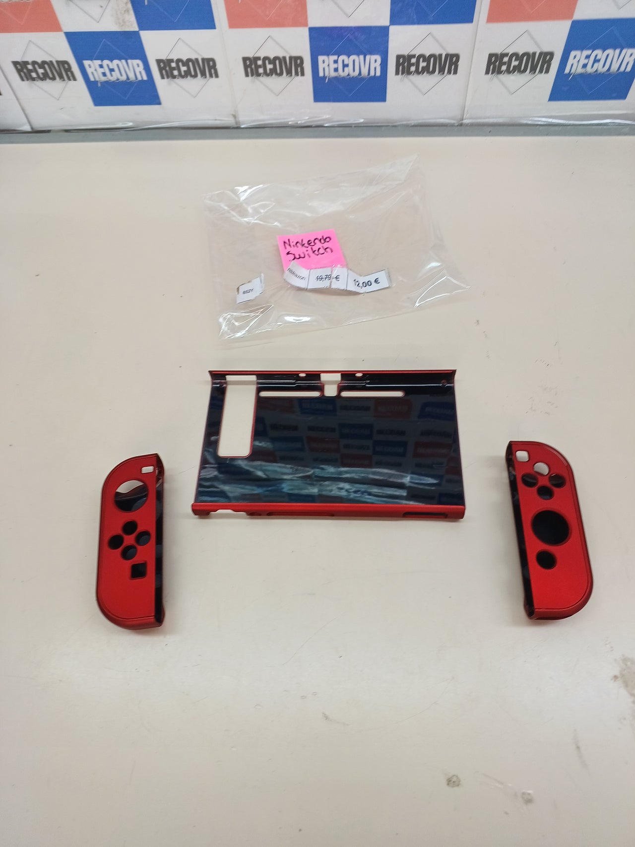 Funda protectora rígida eXtremeRate PlayVital para Nintendo Switch, rojo escarlata