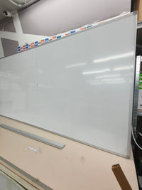 Pizarra magnética blanca Ofituria 200x100 cm con marco de aluminio