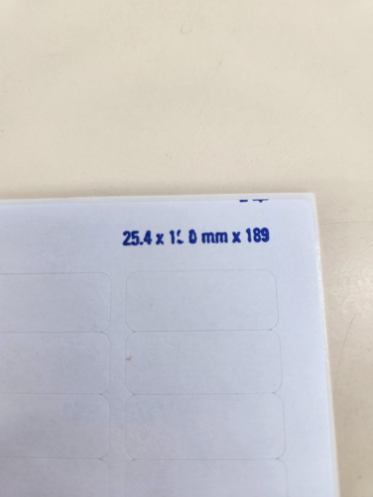 Etiquetas adhesivas de papel blanco 25,4x10mm