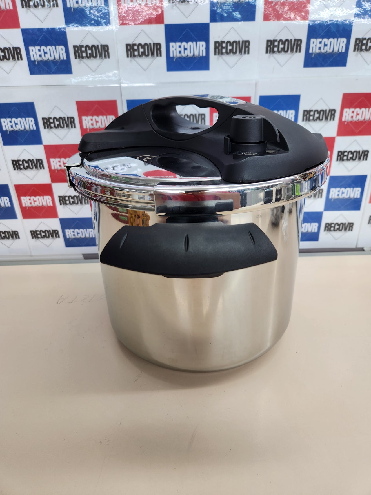 Olla a presión Royalty Line 10L 24cm acero inoxidable con tapa segura y válvula limitadora presión RL-PS10L
