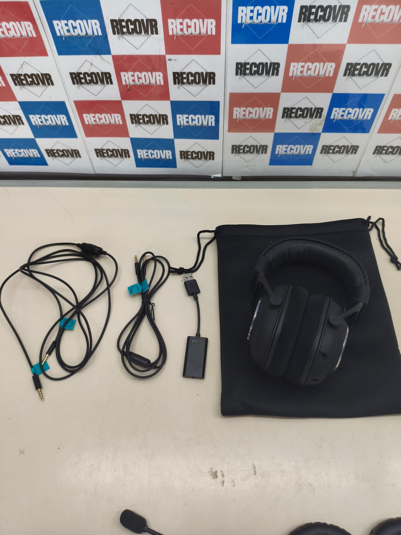 Cascos Gamer Logitech PRO