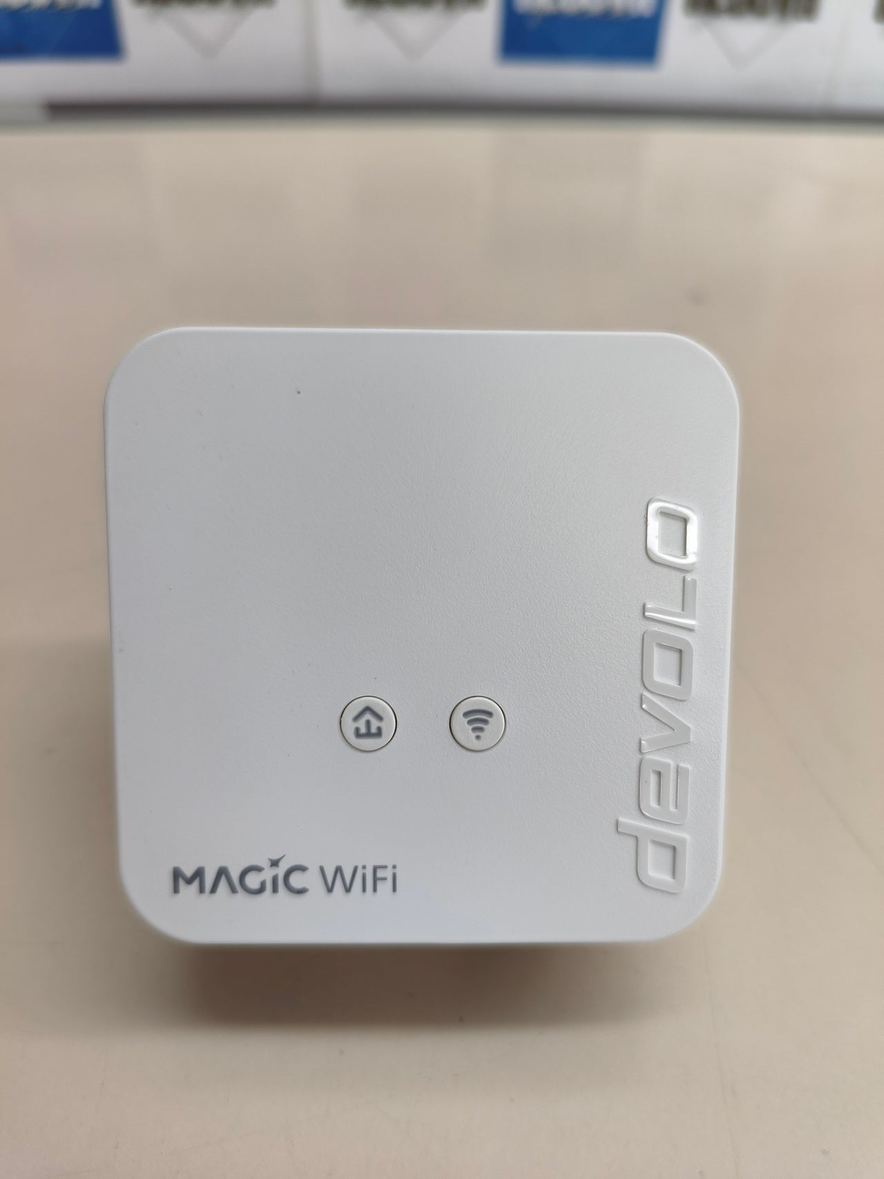 Adaptador poweline wifi Devolo Magic hasta 1200 Mbit/s con 1 puerto LAN y función mesh