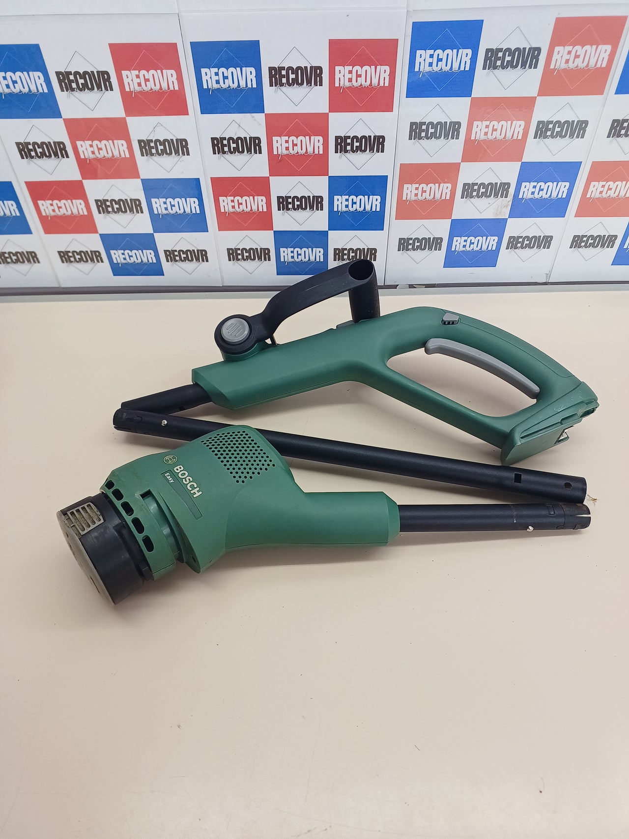 Cortabordes Bosch EasyGrassCut 18V 23cm