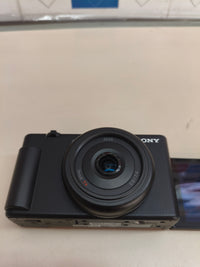 Sony ZV-1F para vlogs, 4K, pantalla multiángulo, negra